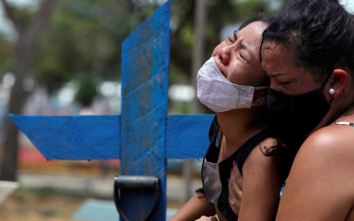 Río de Janeiro anuncia toque de queda mientras Brasil combate ola brutal de Covid
