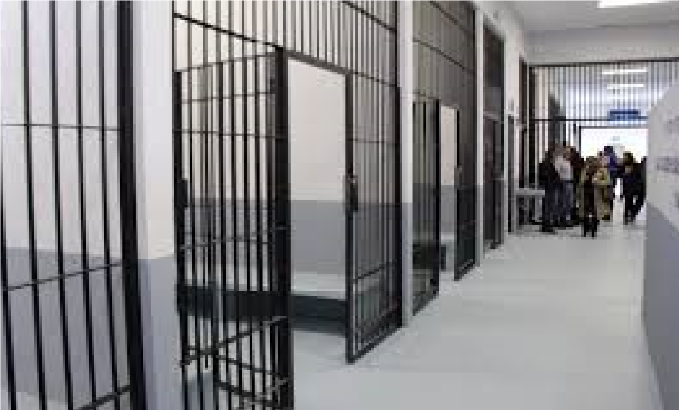 Se les muere detenido a policías, en el Juzgado Cívico de Querétaro