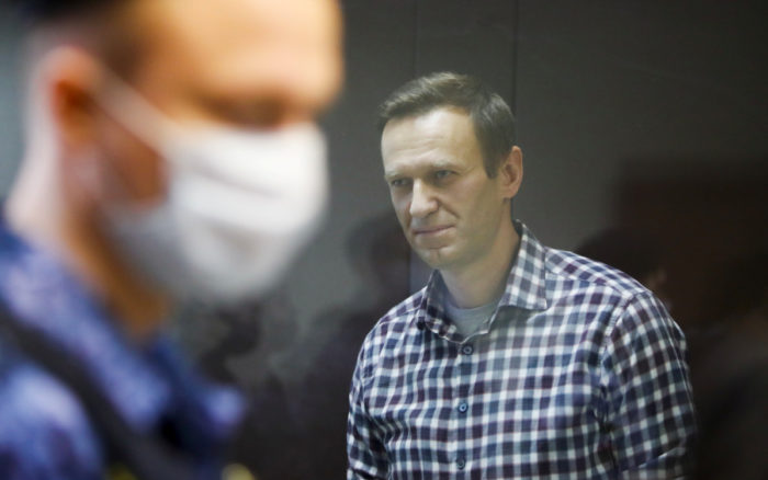 Trasladan a Navalny del centro de detención inicial; se desconoce su paradero: abogado