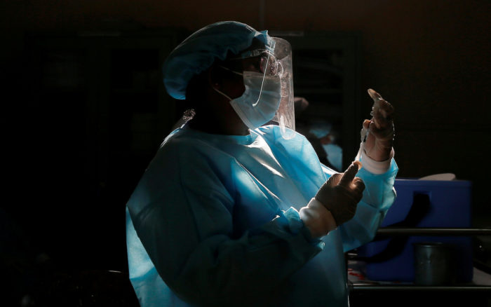 La UE, aún escéptica pero dispuesta a discutir sobre liberar patentes de vacunas anti-Covid | Video