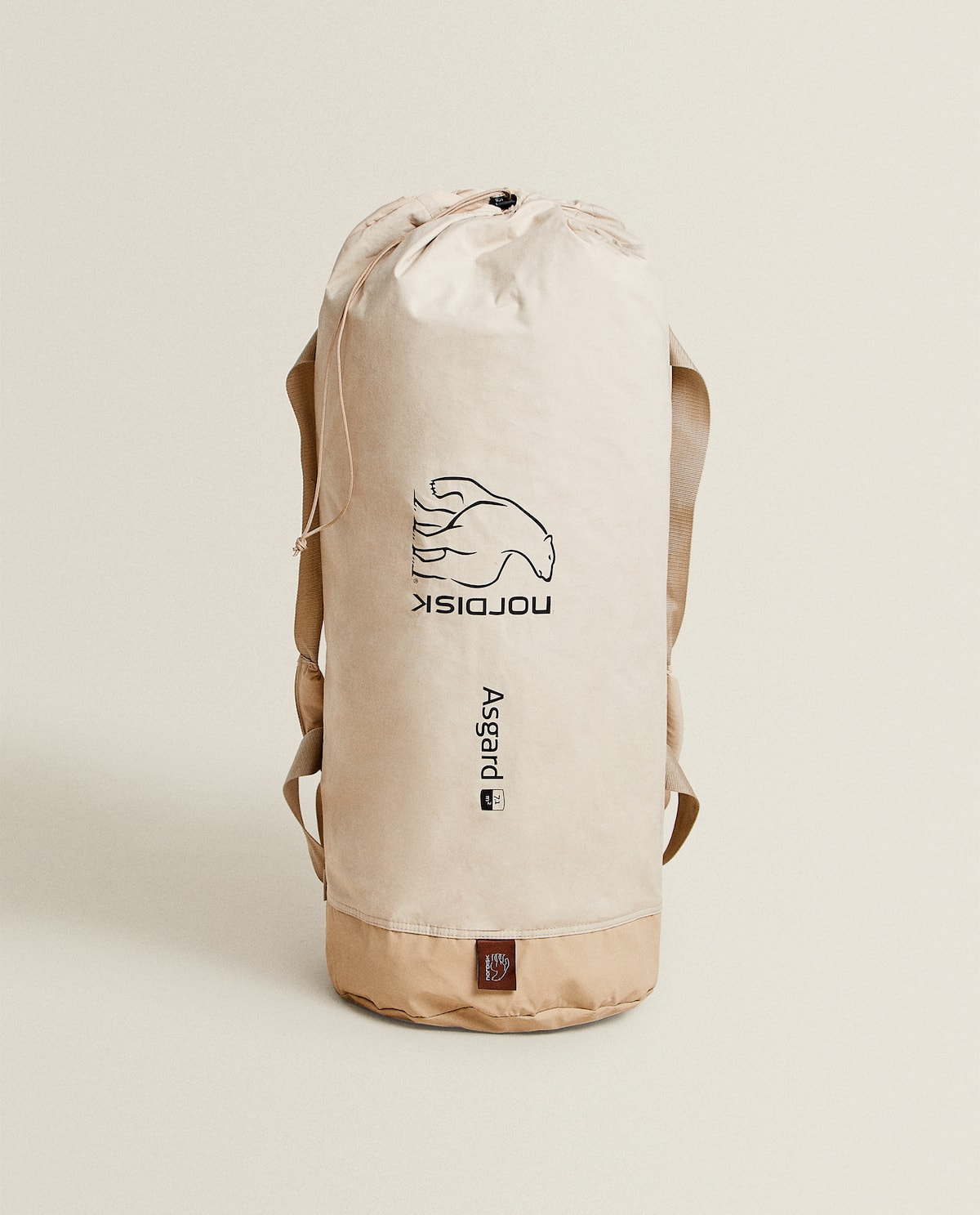 Zara Home apuesta por el aire libre con su nueva tienda de campaña 