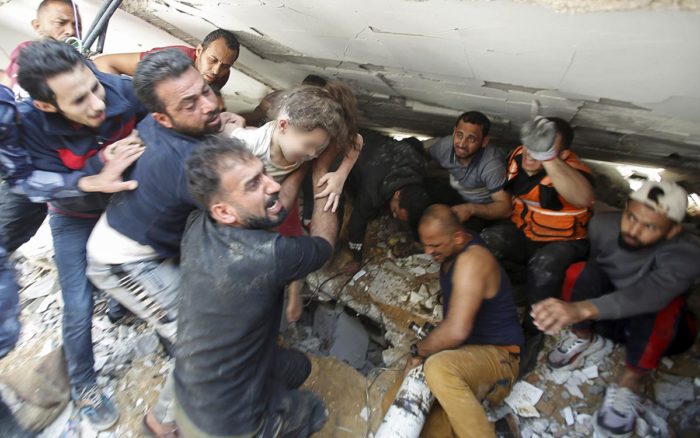 Autoridades palestinas elevan a 181 los muertos en Gaza desde el inicio de la operación israelí