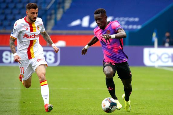 Clauss (izquierda), ha anotado 3 goles y ha dado 6 asistencias este curso