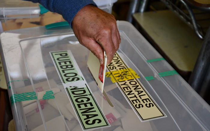 Chile: Los que sobran se toman el baile