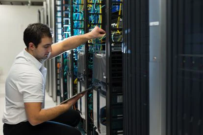 La Universidad Carlos III de Madrid oferta un máster en redes 5G que cuenta con la colaboración de Ericsson.