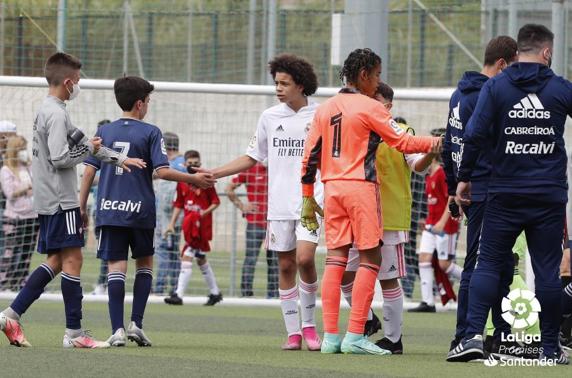 Enzo Vieira, el hijo de Marcelo, es uno de los delanteros del Real Madrid alevín