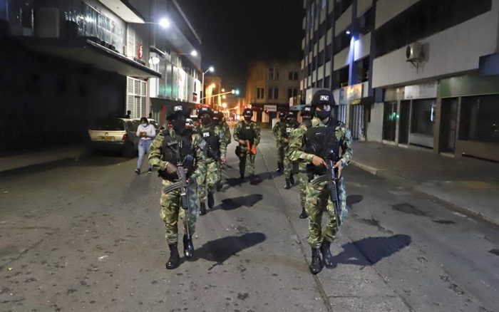 Trece muertos en la última jornada de protestas contra el Gobierno en Colombia