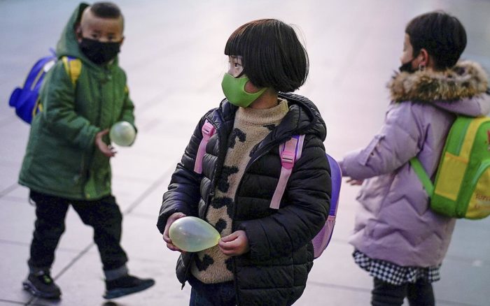 China permitirá a las parejas tener hasta tres hijos para ‘responder al envejecimiento de la población’