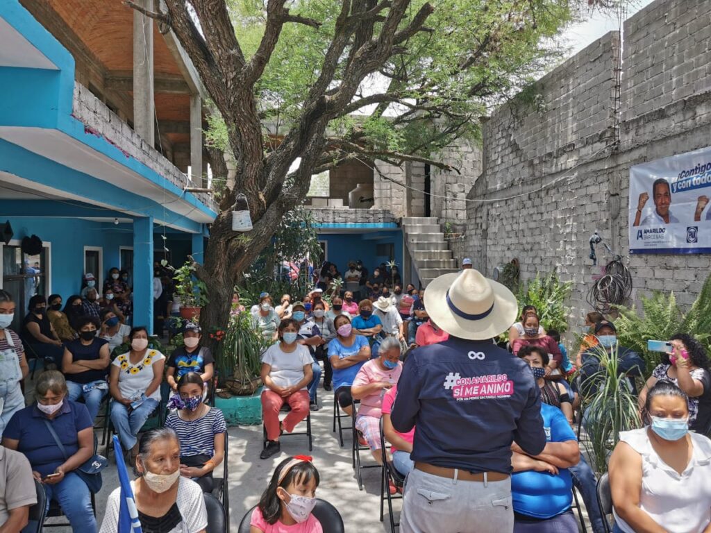 Amarildo Bárcenas y Memo Vega piden el voto en la comunidad de El Sáuz, Alto