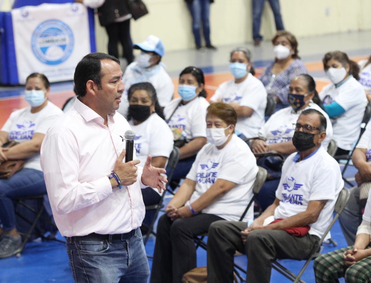 Apoyo, respeto e inclusión para personas sordas y adultos mayores: Roberto Cabrera