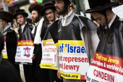 Judíos antisionistas participan en una protesta a favor de Palestina, este viernes en Nueva York.