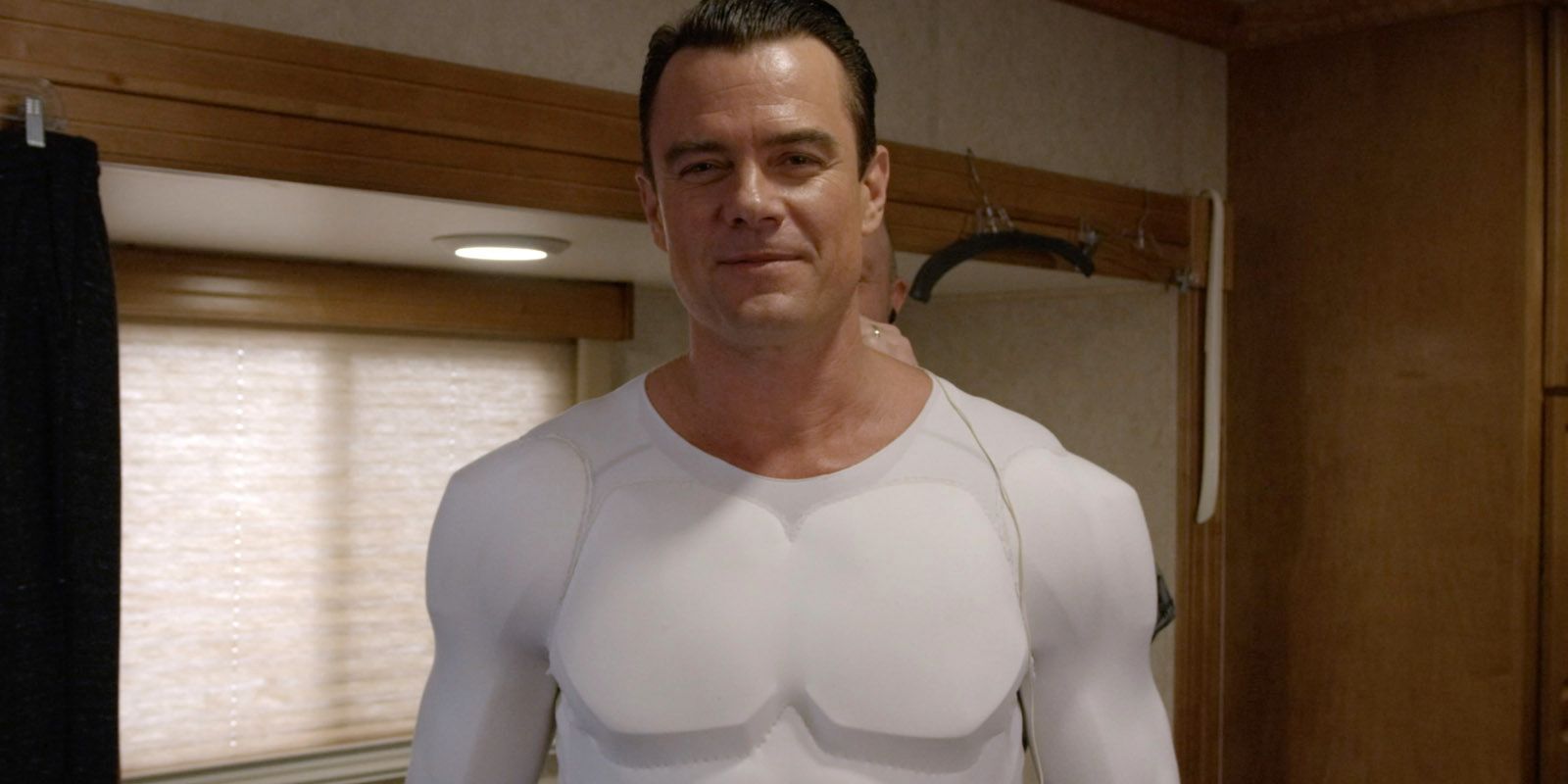 Detrás de escena del legado de Júpiter con Josh Duhamel [VIDEO EXCLUSIVE]