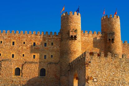 Vista exterior del castillo de los Obispos de Sigüenza.