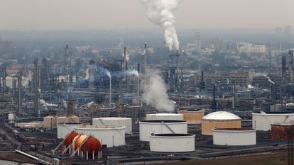 La refinería Bayway (Nueva Jersey, EE UU) propiedad de ConocoPhillips, en marzo de 2020.