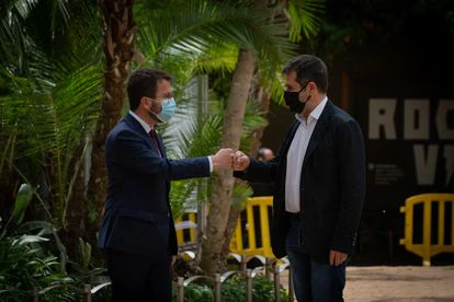 Pere Aragonès y Jordi Sànchez escenifican este lunes el acuerdo para formar Gobierno en Cataluña.