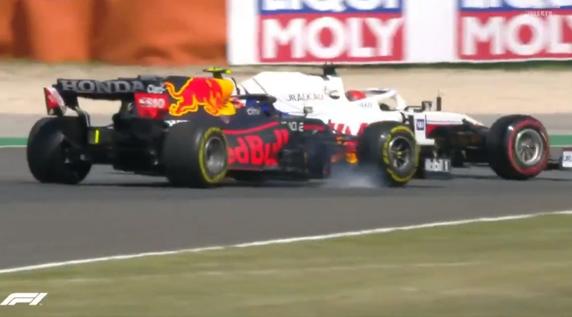 Mazepin casi le arruina la carrera a Pérez en el GP de Portugal de F1 2021
