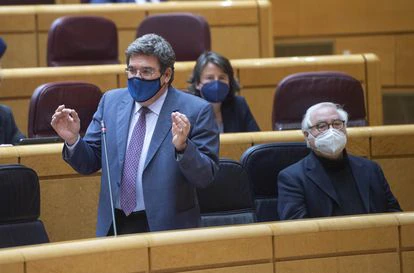 El ministro de Inclusión, Seguridad Social y Migraciones, José Luis Escrivá, durante una sesión de control al Gobierno en el Senado, el pasado 25 de mayo.