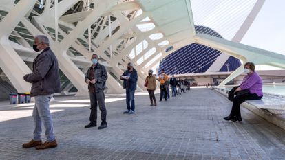 Vacunación masiva en la Ciudad de las Artes y las Ciencias de Valencia.