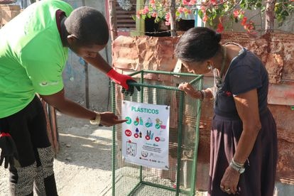 Una papelera de reciclaje en la ciudad dominicana de Sabana Yegua.