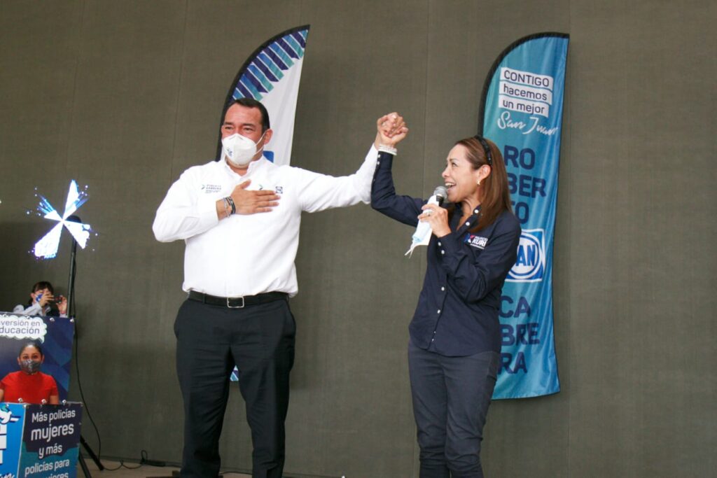 Respalda josefina Vázquez Mota a Roberto Cabrera y pide a mujeres lo apoyen