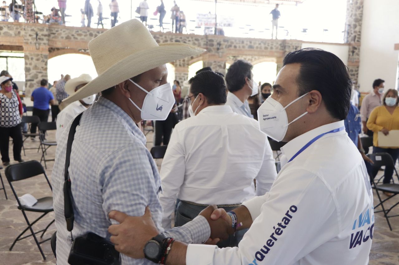 Se reúne Luis Nava con comisariados ejidales de Santa Rosa Jáuregui