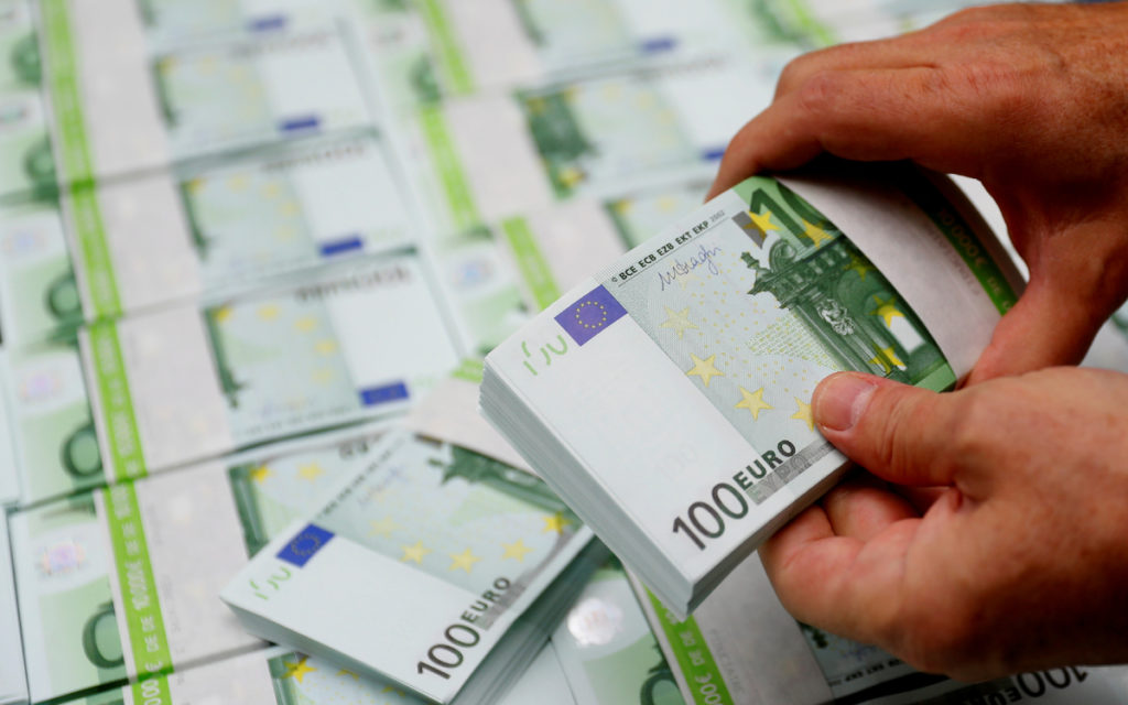 Subastan en 120 mil euros el avión oficial de Ceausescu