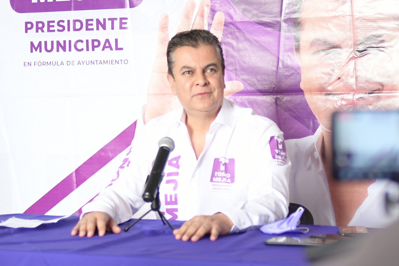 Toño Mejía ofrece propuestas claras para un mejor desarrollo en Tequisquiapan durante debate