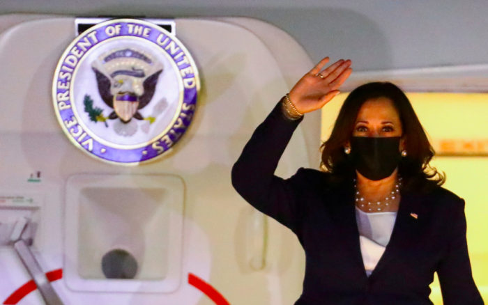 ‘Nuestras economías están atadas y nuestra seguridad depende una de otra’, Harris previo a encuentro con AMLO