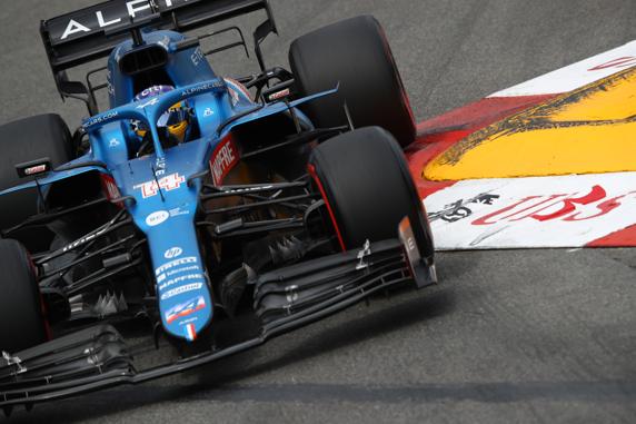 Fernando Alonso, con su Alpine A521