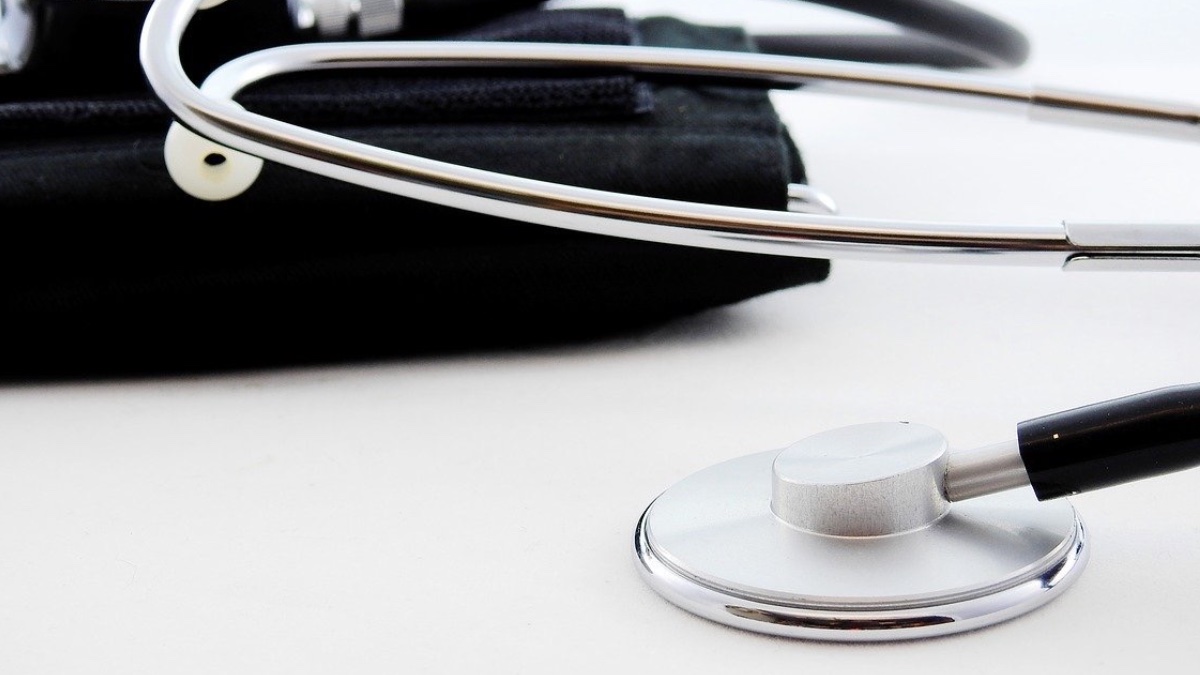 Extirpan parte de los intestinos a dos niños por un reto viral