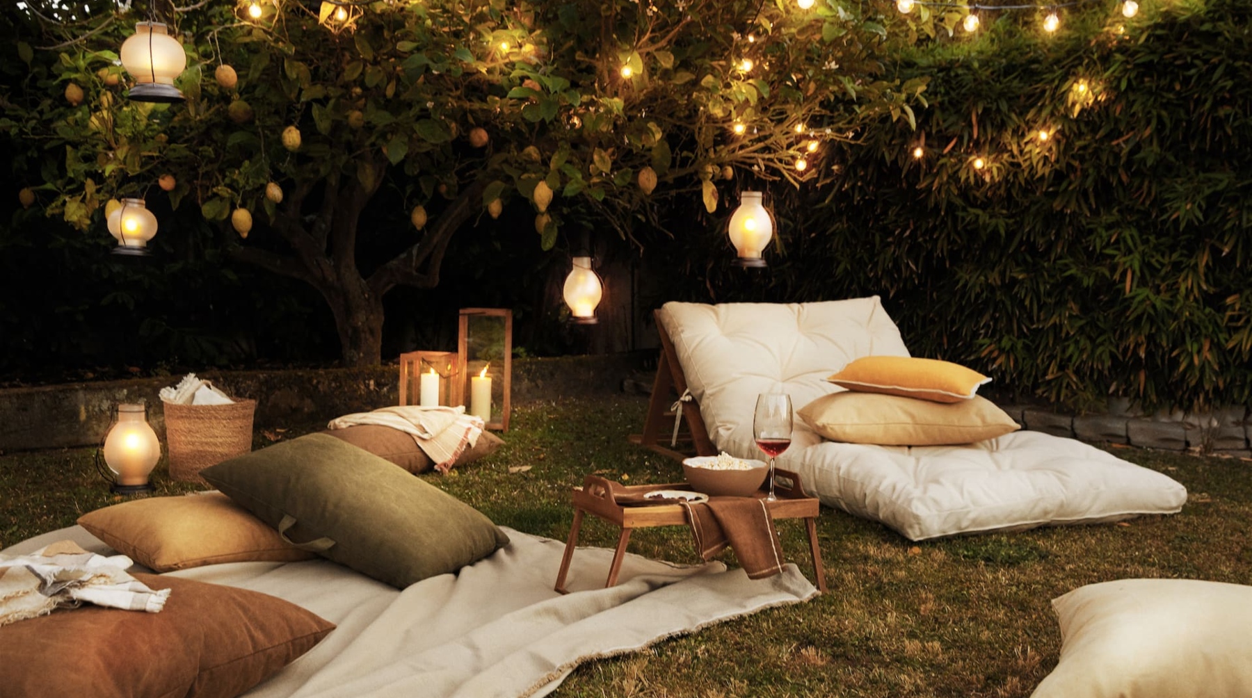 Zara Home hace realidad tu sueño de montar un cine al aire libre en el jardín