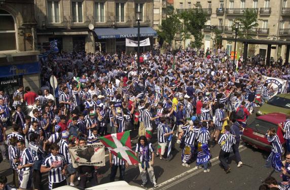 Las calles de Vigo fueron un constante hervidero txuri urdin