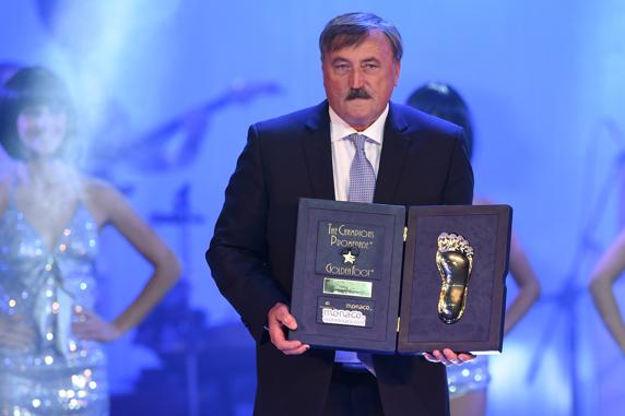 Antonin Panenka, en 2014, recibiendo el Premio Golden Foot en Mónaco.