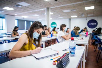 Natalia en la academia DEPOL, en Madrid.