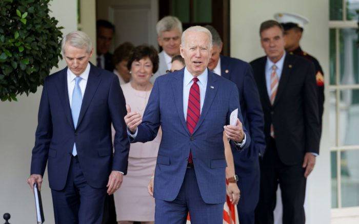 ‘Tenemos un acuerdo’, Biden anuncia 1.2 billones de dólares para infraestructura en EU