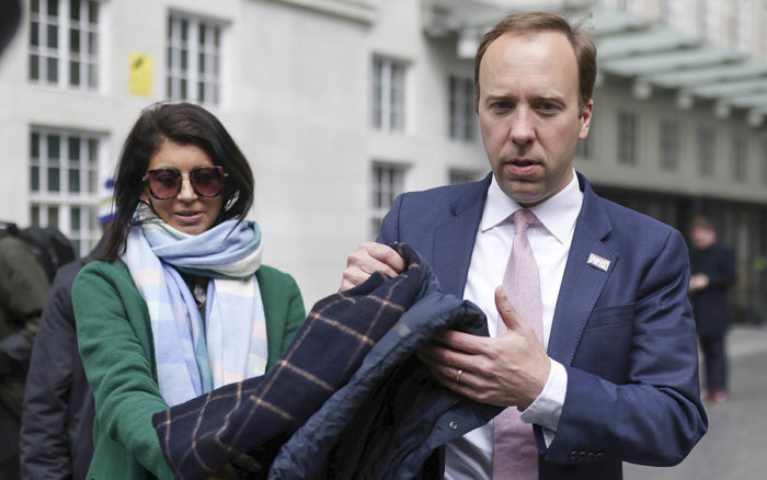 Gobierno británico investiga filtración que desembocó en la renuncia del ministro de Salud