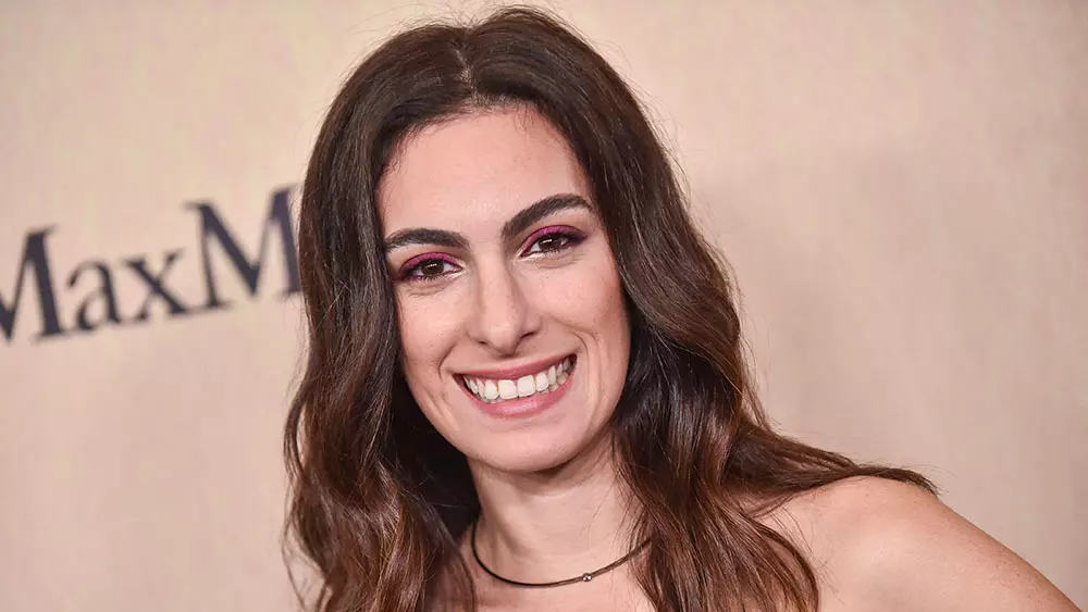 jennifer kaytin robinson thor