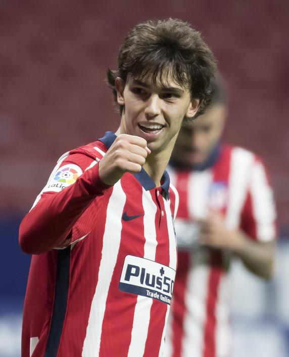Joao Félix celebrando su segundo gol ante el Cádiz.