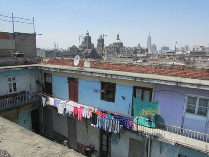 Vecindades del Centro Histórico: “regularizarlas” para insertarlas en el “tráfico inmobiliario”.