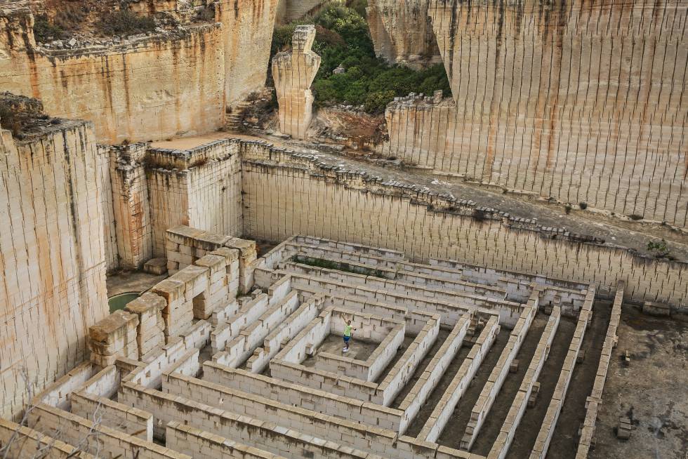 El recinto de canteras de piedra marés Lithica - Pedreres de S’Hostal.