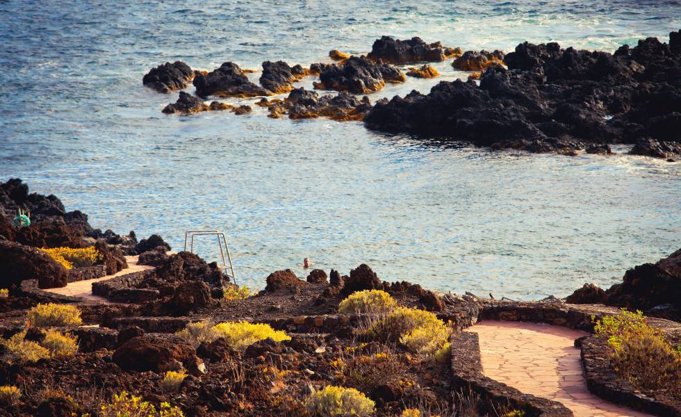Diez playas de las Islas Canarias que merecen un viaje
