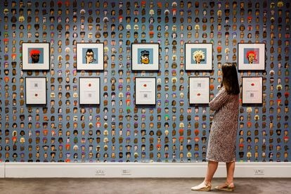 Exposición de la obra de arte digital llamada CryptoPunk, de Natively Art.