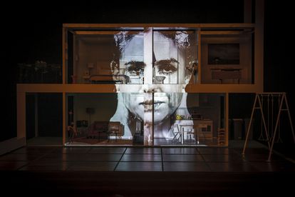 Imagen de la obra 'Castro', del Teatro Nacional de São João, dirigida por Nuno Cardoso.