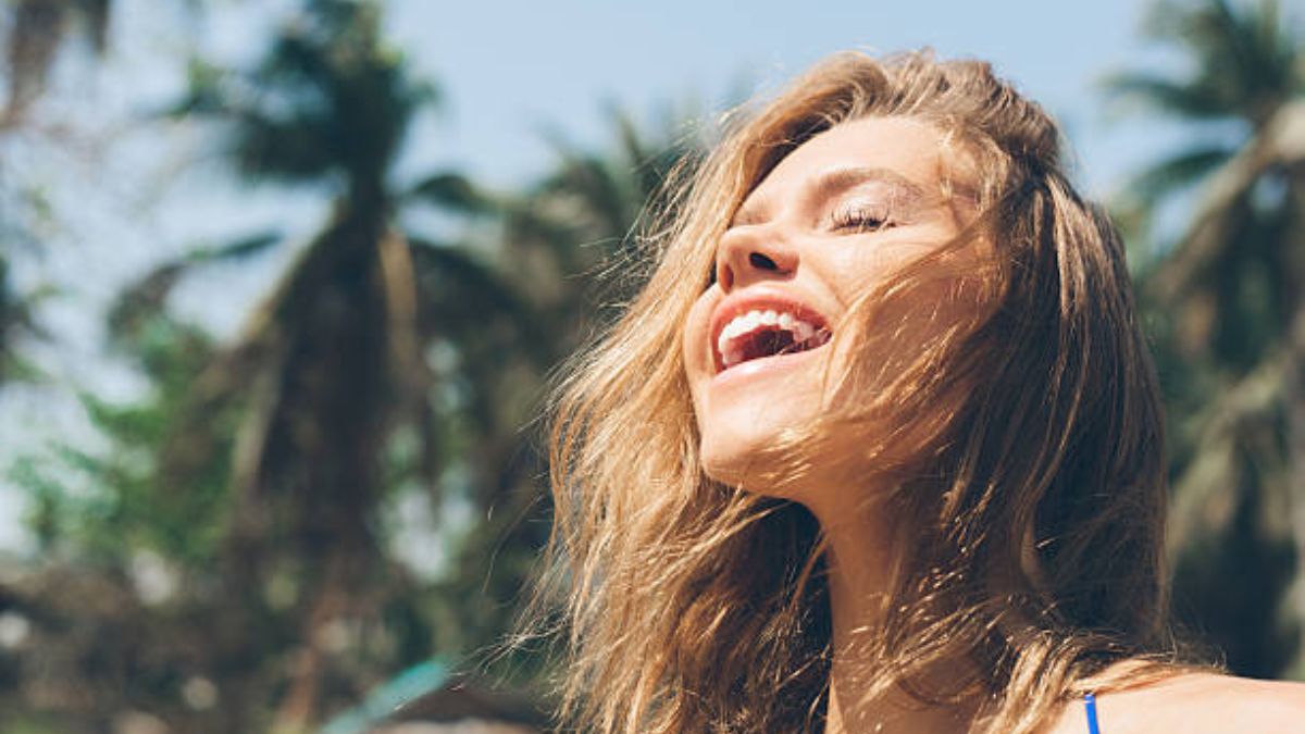 Cómo nutrir y reparar el cabello en verano