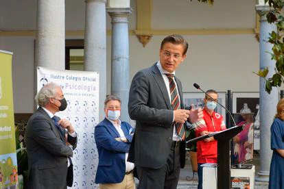 El alcalde de Granada, Luis Salvador, en un acto institucional este martes en el Ayuntamiento.