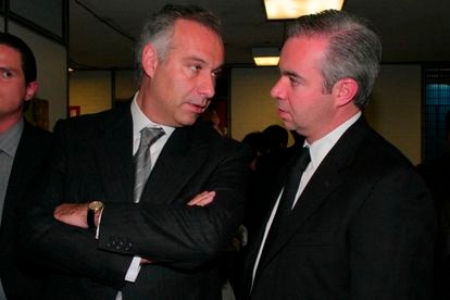 El abogado Juan Ramón Collado (izquierda) y su hermano Antonio, en una imagen de archivo.