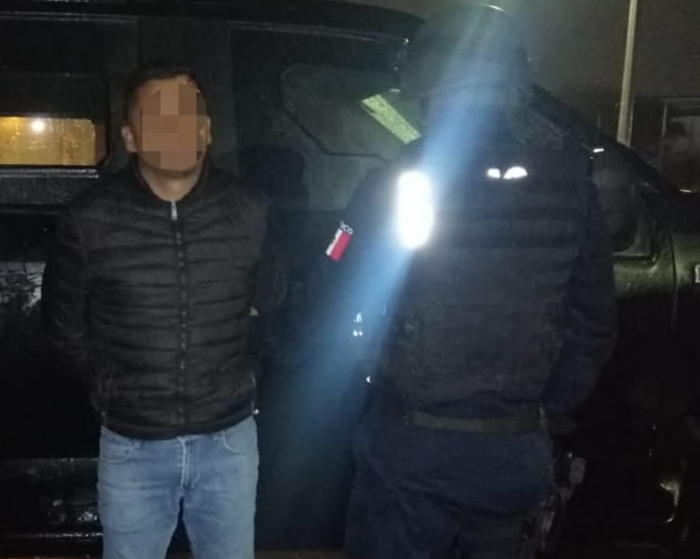 Golpea salvajemente a su pareja sentimental, sujeto detenido en San Juan del Río