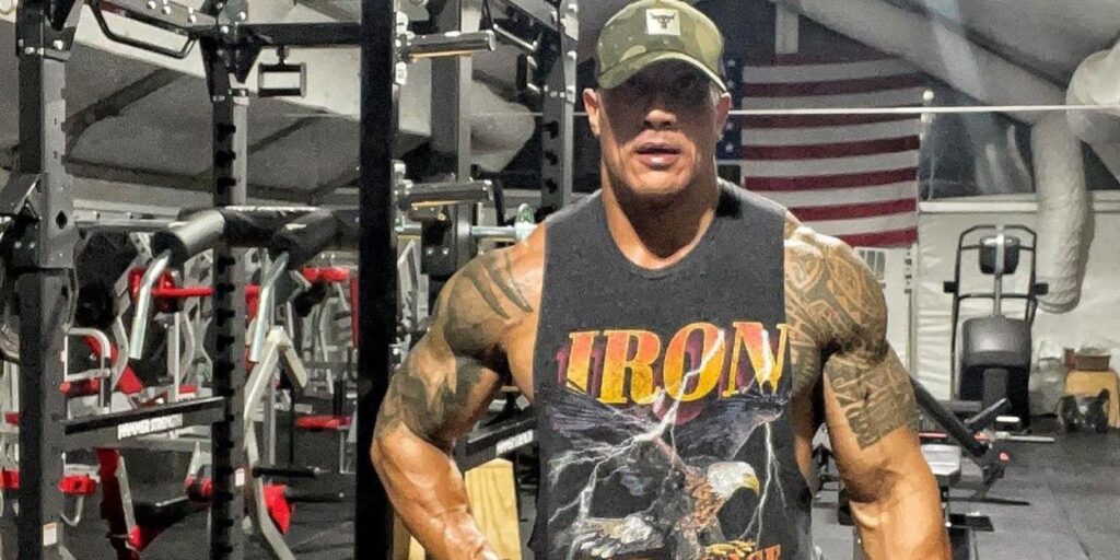 La escena sin camisa de la película Black Adam provocada por Buff Dwayne Johnson Photo