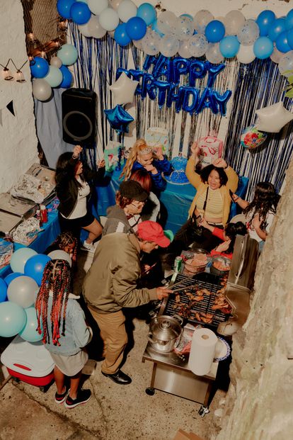 Una fiesta de quinceañeras en el Bronx, en Nueva York, el 8 de mayo de 2021.