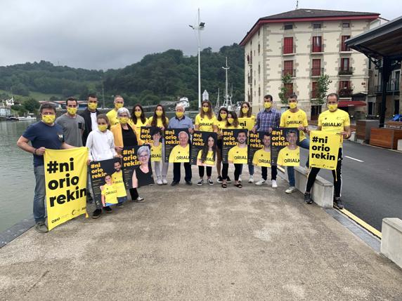 Campaña de apoyo a la temporada del Club de Remo de Orio con personajes conocidos. Imanol Alguacil, entrenador de la Real Sociedad, Imanol Agirretxe, exjugador de la Real Sociedad, Jon Salsamendi, entrenador del club de remo de Orio, Jon Azkue, jugador del Bidasoa, Oihana Blanco, exjudoka, Sandra Piñeiro, remera del club de remo de Orio, Josu Esnaola, presidente del club de remo de Orio